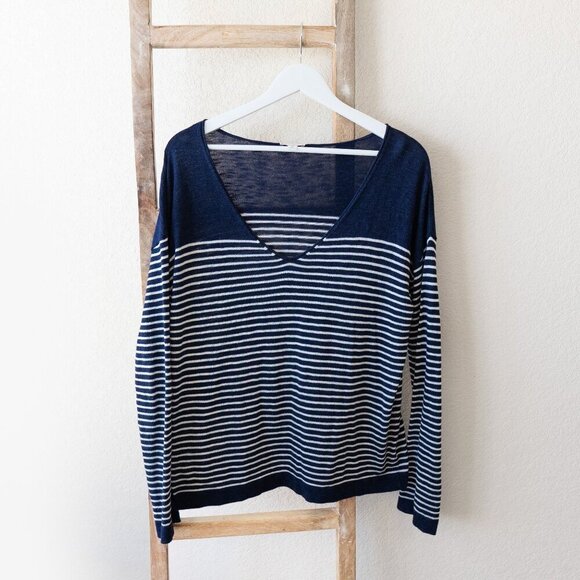 GAP STRIPE VNECK SWEATER NAVY WHITE SZ M - Picture 1 of 7